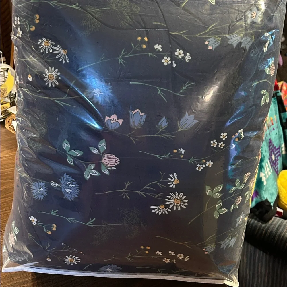 Room Essentials Navy Floral Comforter Set - Navy with Pastel Blooms